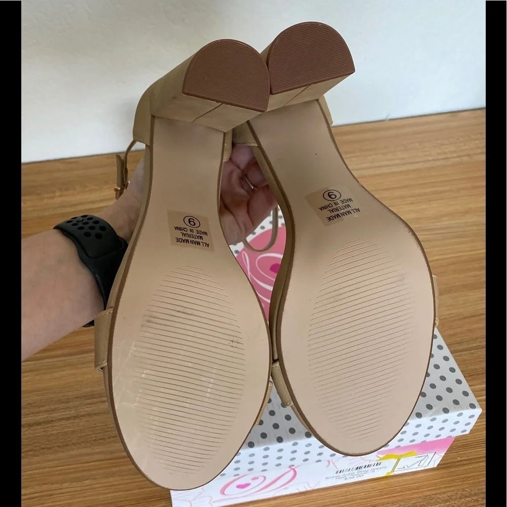 My Delicious Shoes Shiner Ankle Strap Heel